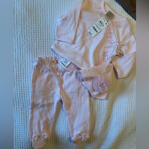 NWT 3-6 MONTH GIRL OUTFIT